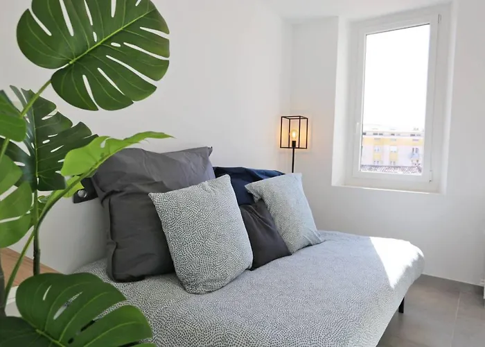 MaxBnb - Studio Cozy - WiFi Fibre - 10 min à pied Gare -4-